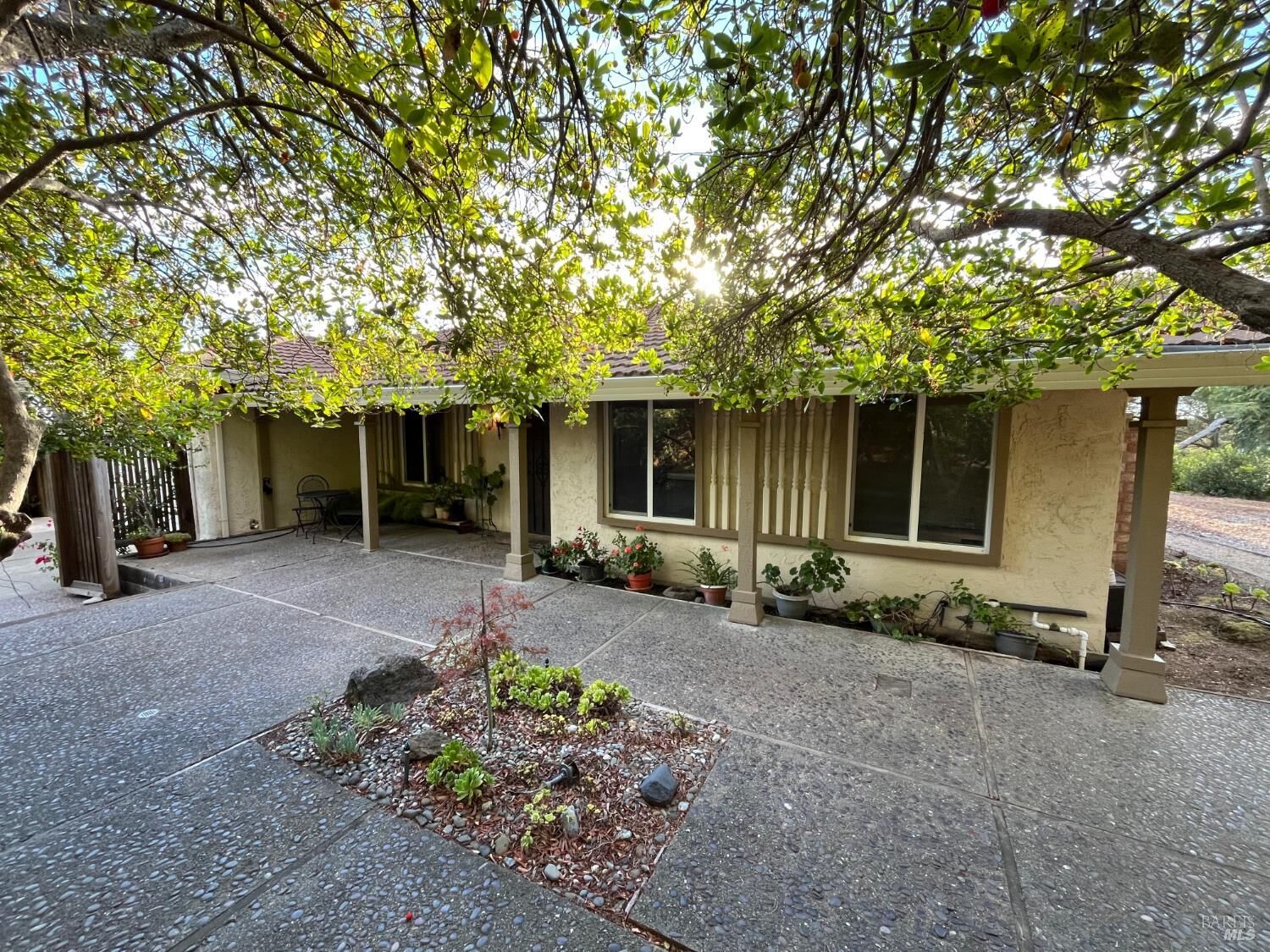 Property Photo:  166 Westminster Way  CA 94591 
