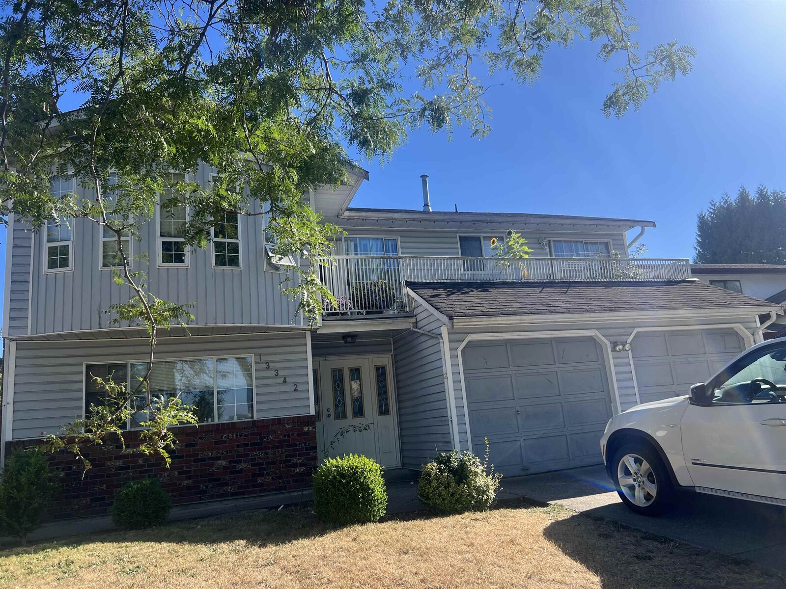 Photo de la propriété:  13342 79 Avenue  BC V8W 8H4 