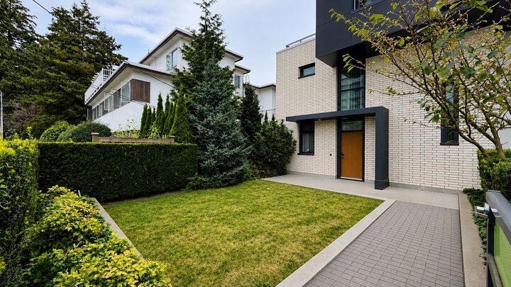 Property Photo: 6638 Dunblane Avenue 1 BC V5H 0G8