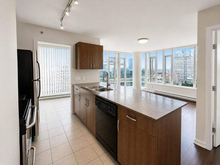 610 Granville Street 1110 — photo 1