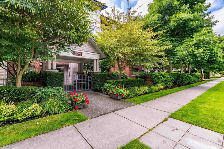 Property Photo: 15188 22 Avenue 101 BC V4A 9T4