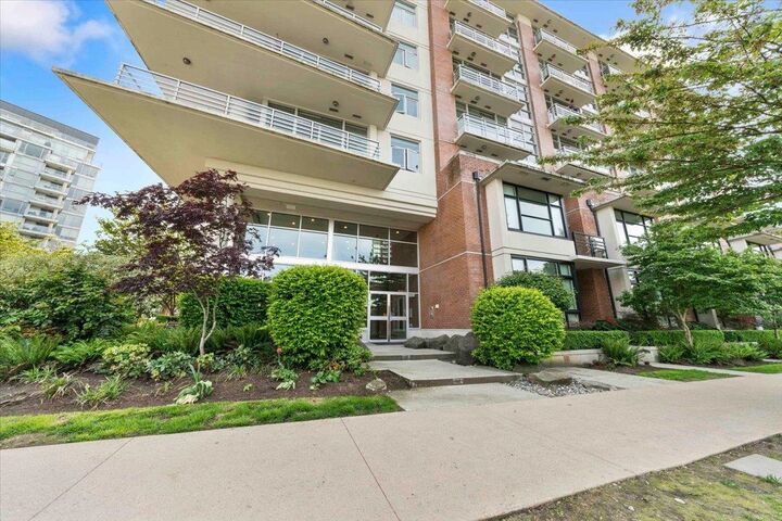 298 E 11th Avenue 512 — photo 1