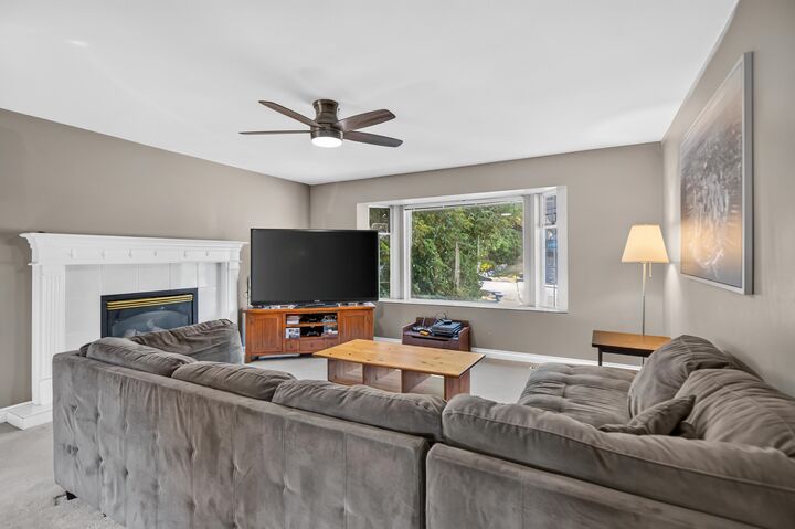 Property Photo: 828 Huber Drive BC V3B 2S9
