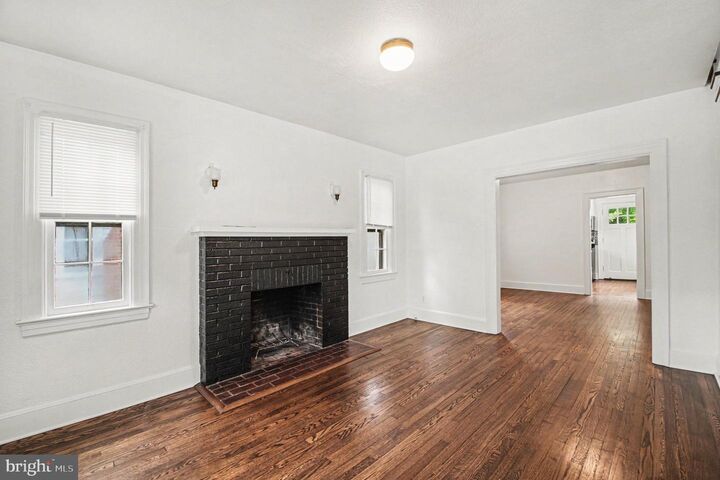 Property Photo: 814 Brompton Street VA 22401