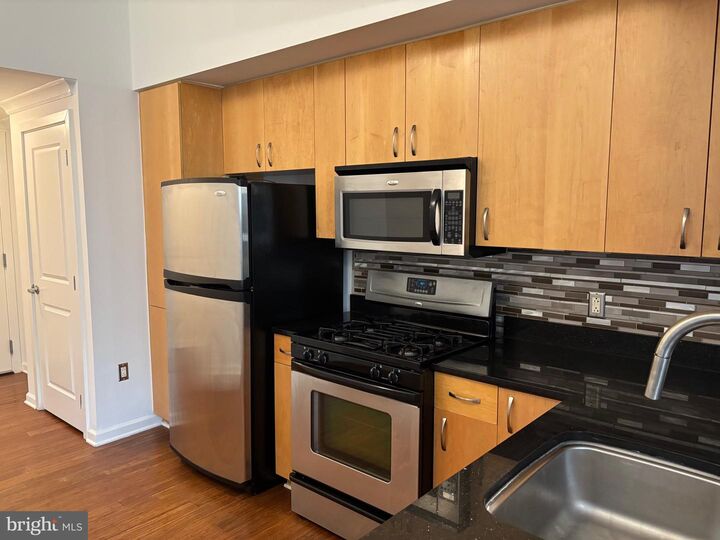 Property Photo: 440 L Street NW 114 DC 20001