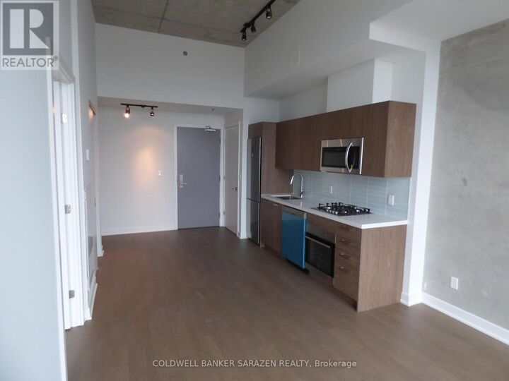 Property Photo: 203 Catherine Street 1904 ON K2P 1C3