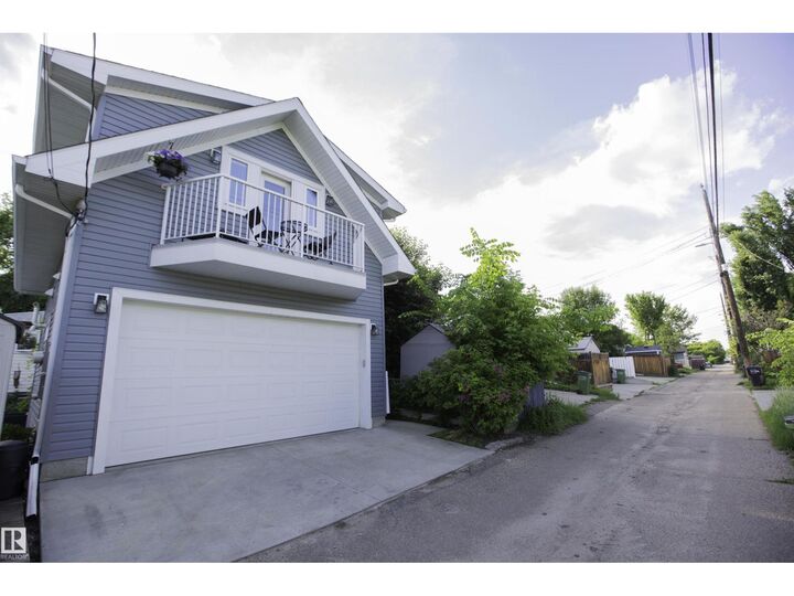 Property Photo:  11131 52 St NW  AB T5W 3H6 