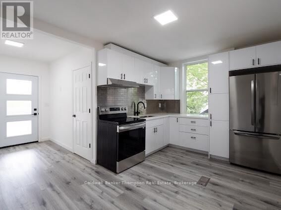 Property Photo:  5 Mary Street West 4  ON P1H 1W4 