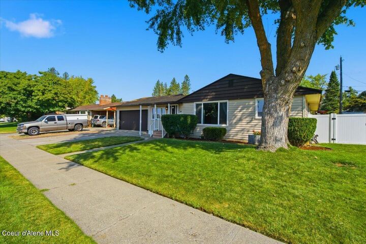 Property Photo:  3128 W Dalke Ave  WA 99205 