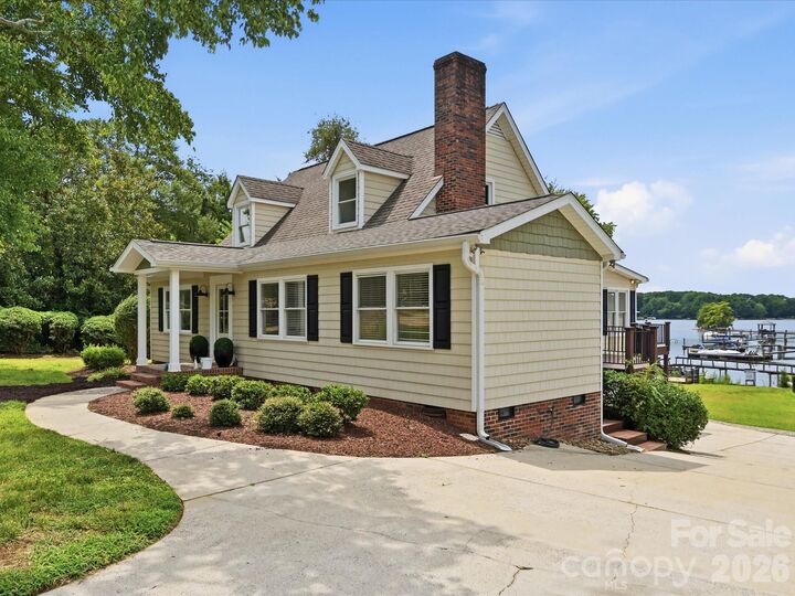 Property Photo:  20845 Lagoona Drive  NC 28031 