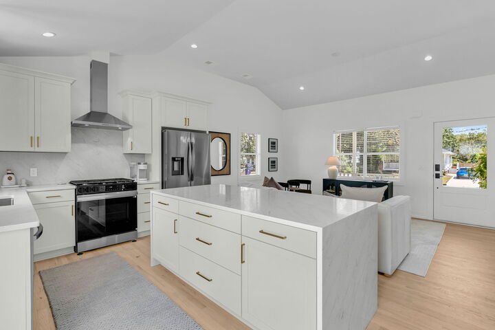 Property Photo:  679 Kent Street  SC 29464 