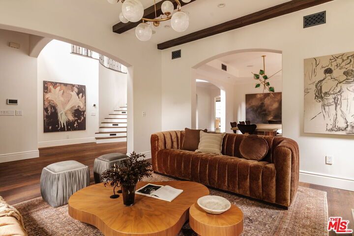 Property Photo:  11432 Aqua Vista St  CA 91604 