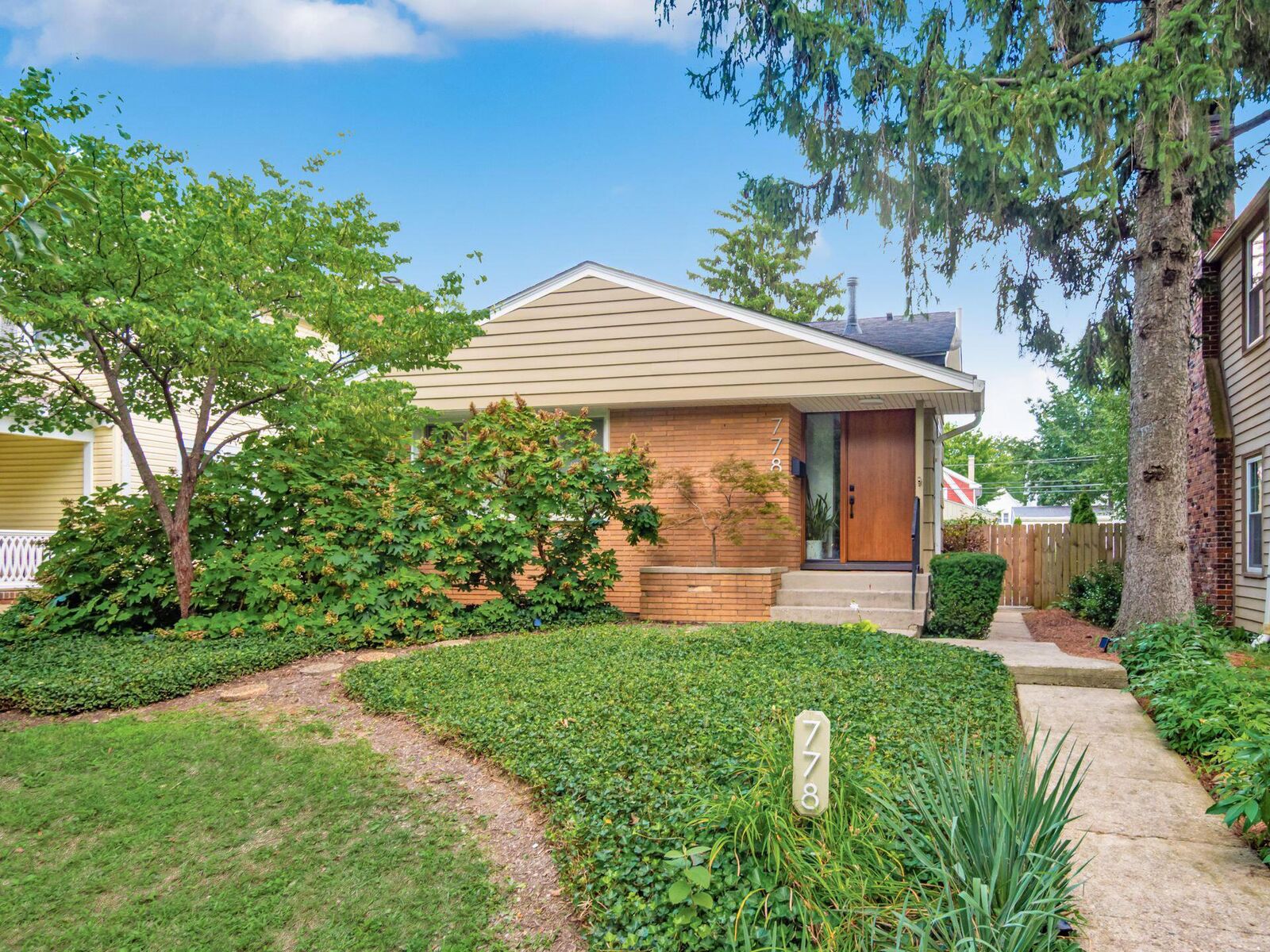 Property Photo: 778 S Cassingham Road OH 43209