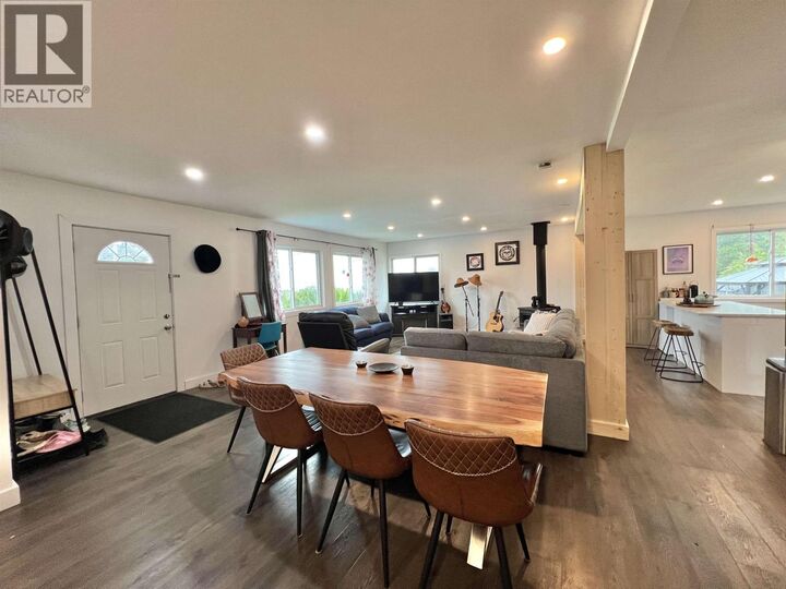 Property Photo: 743 Evergreen Drive BC V0V 1G0