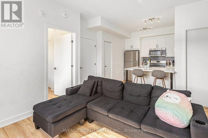 Property Photo:  391 Dieppe Street 02  ON K1L 6V3 