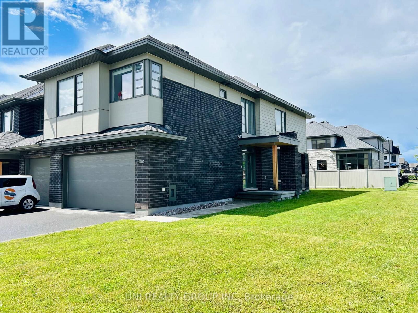 Property Photo: 1085 Lunar Glow Crescent ON K4M 0J9