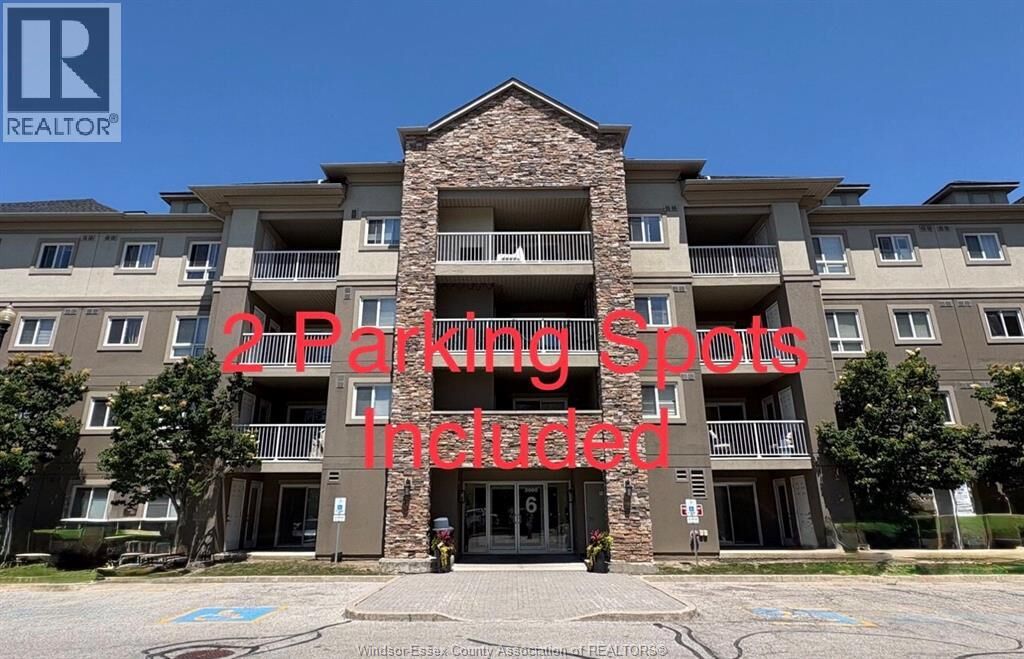 Property Photo:  6 Dayspring Circle 1302  ON L6P 2Z6 