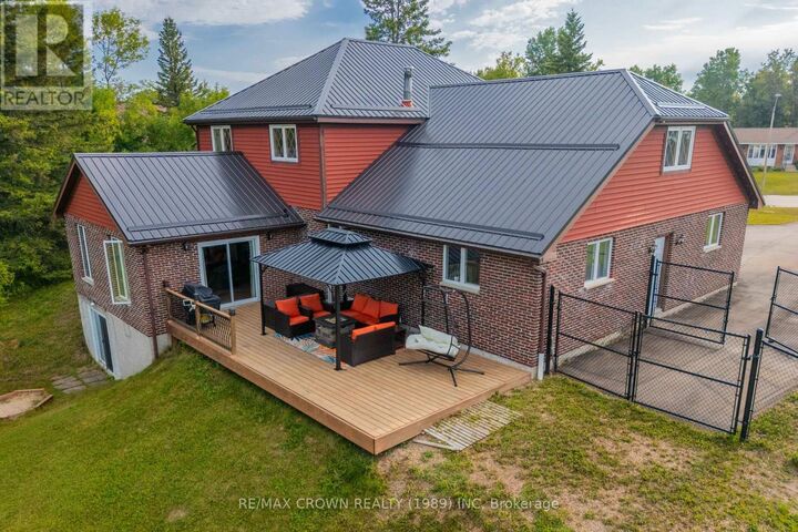 Property Photo:  64 Kimberly Drive  ON P5N 1L6 