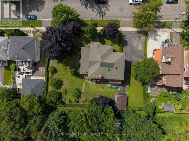 Property Photo: 348 Ambrose Street ON P7B 1L9