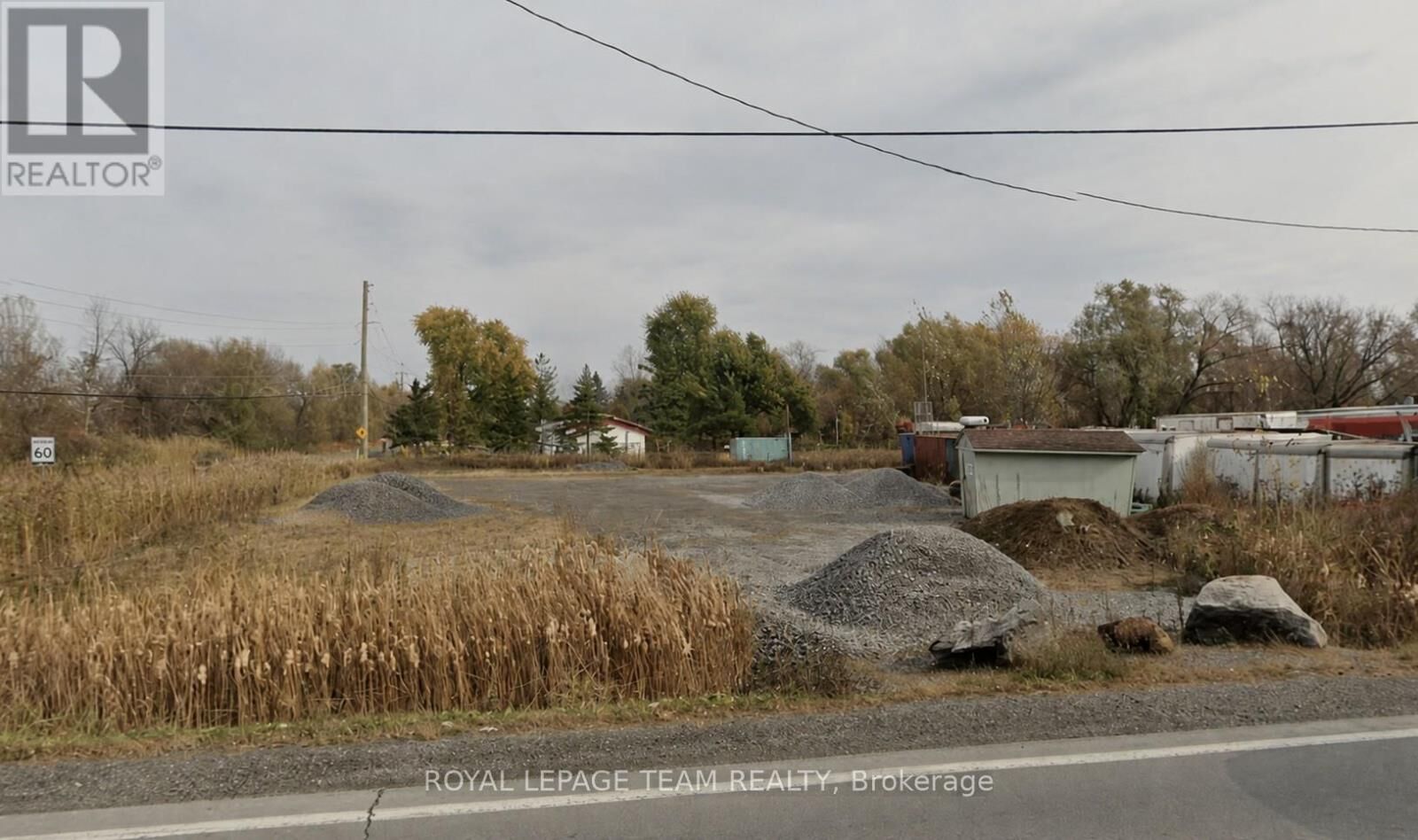 Property Photo:  4489 Hawthorne Road  ON K1G 3N4 