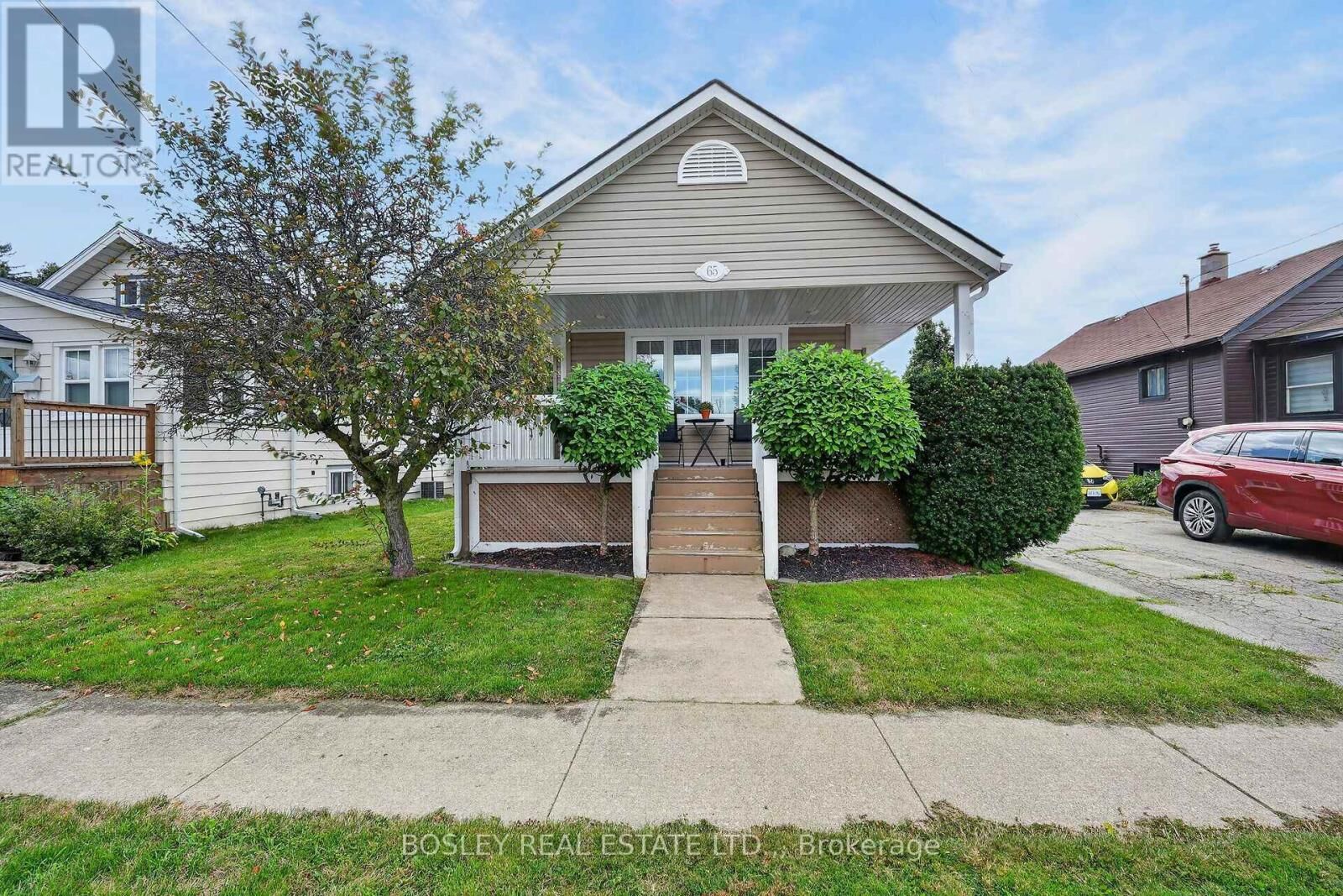 Property Photo: 65 Christmas Street ON L3K 1M4