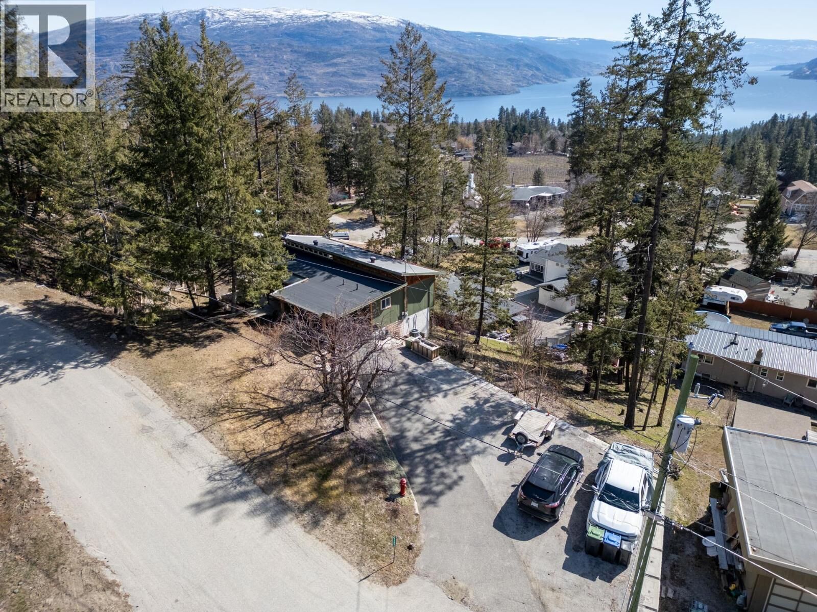 Photo de la propriété:  6333 Forest Hill Drive  BC V0H 1X8 