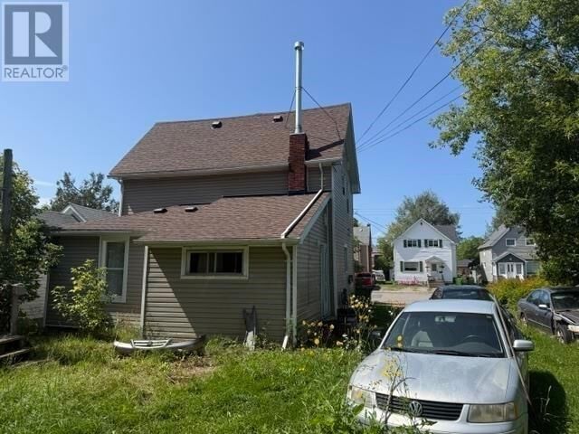 Property Photo: 26 Alberta Ave ON P6B 2N7