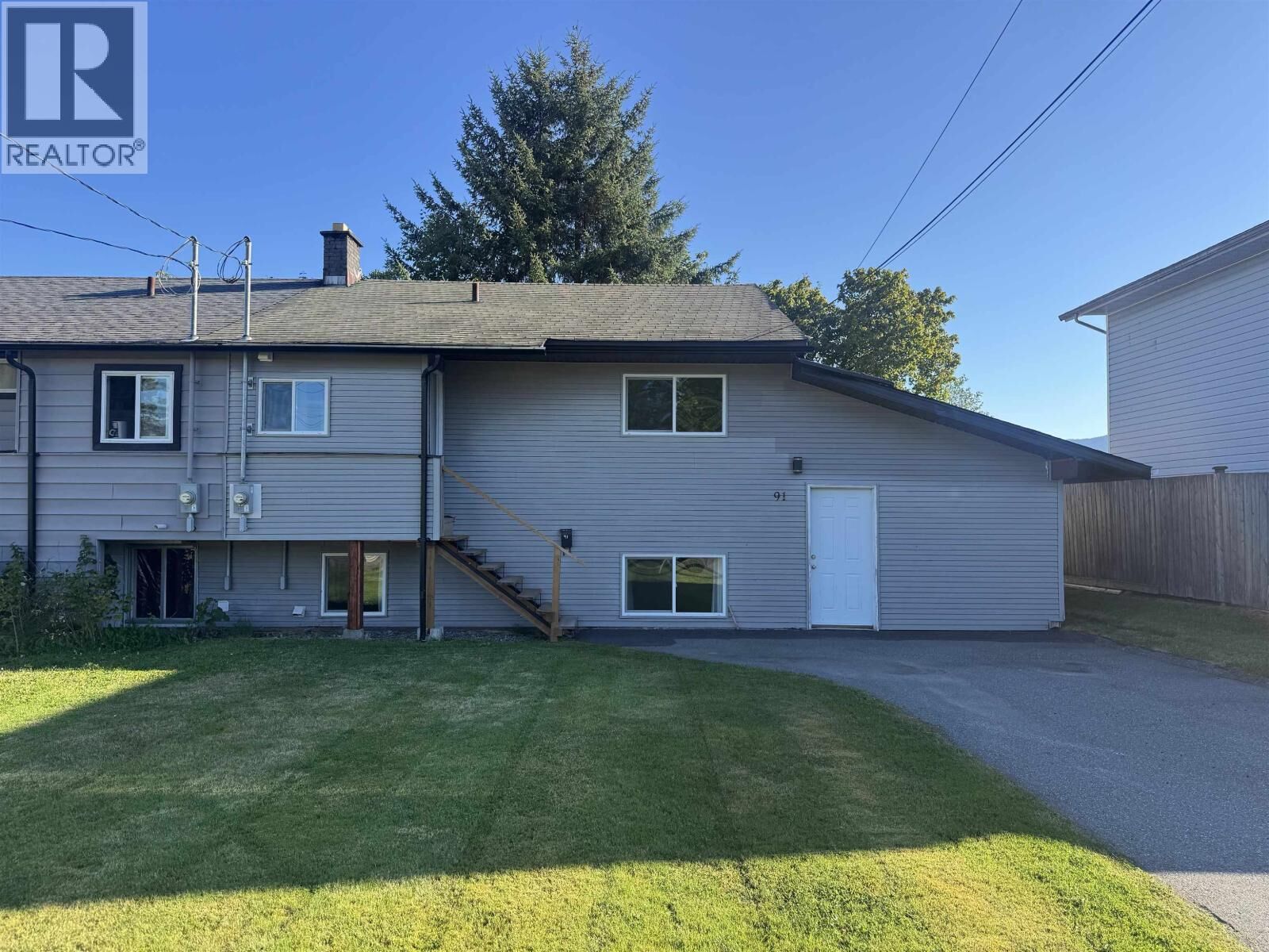 Property Photo: 91 Oriole Street BC V8C 1M6