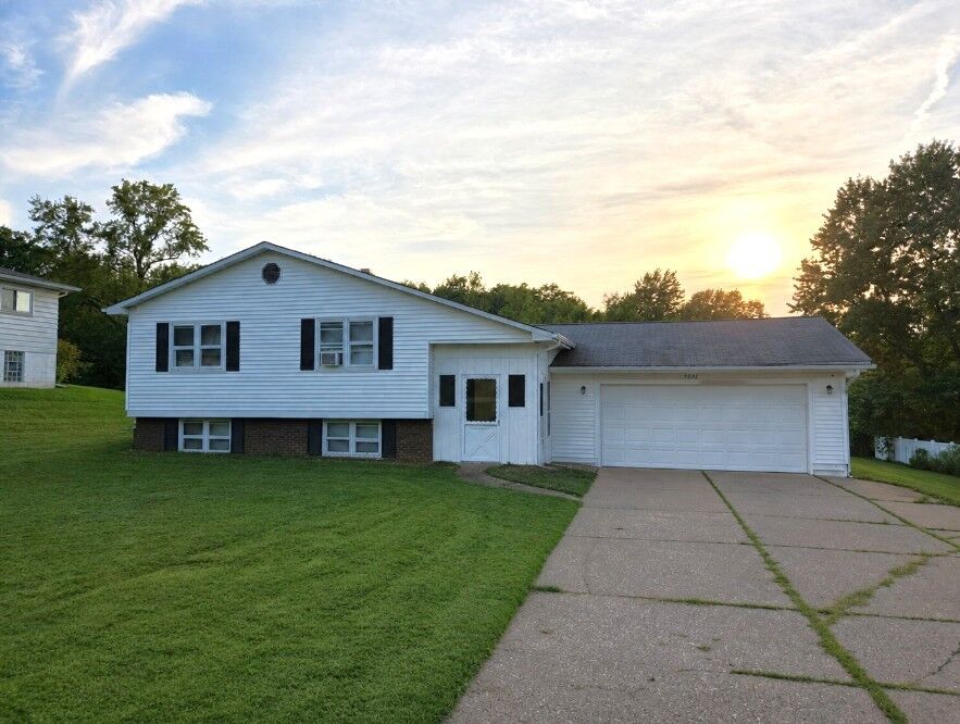 Property Photo: 5216 Yale Drive PA 16510