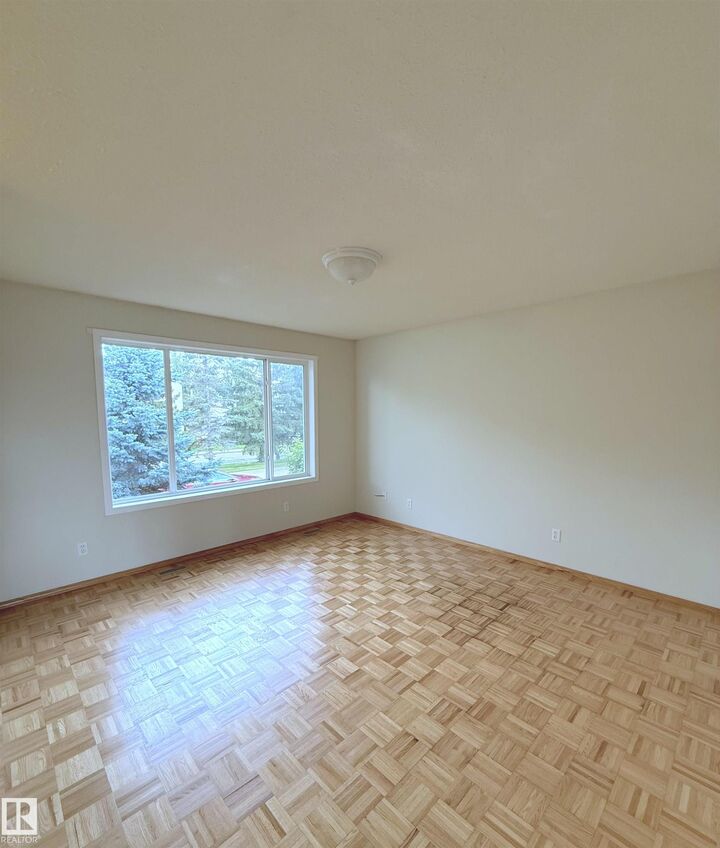 Property Photo: 10309A & 10309B 98 Avenue AB T8L 2N6
