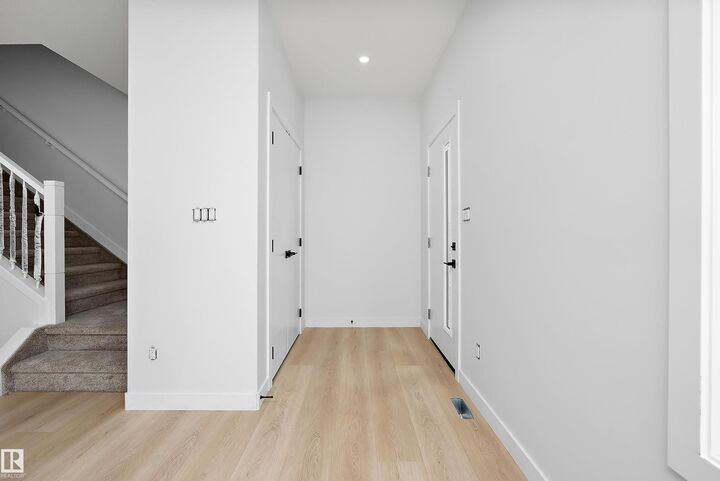 Property Photo:  525 Robinson Boulevard  AB T9E 1P8 