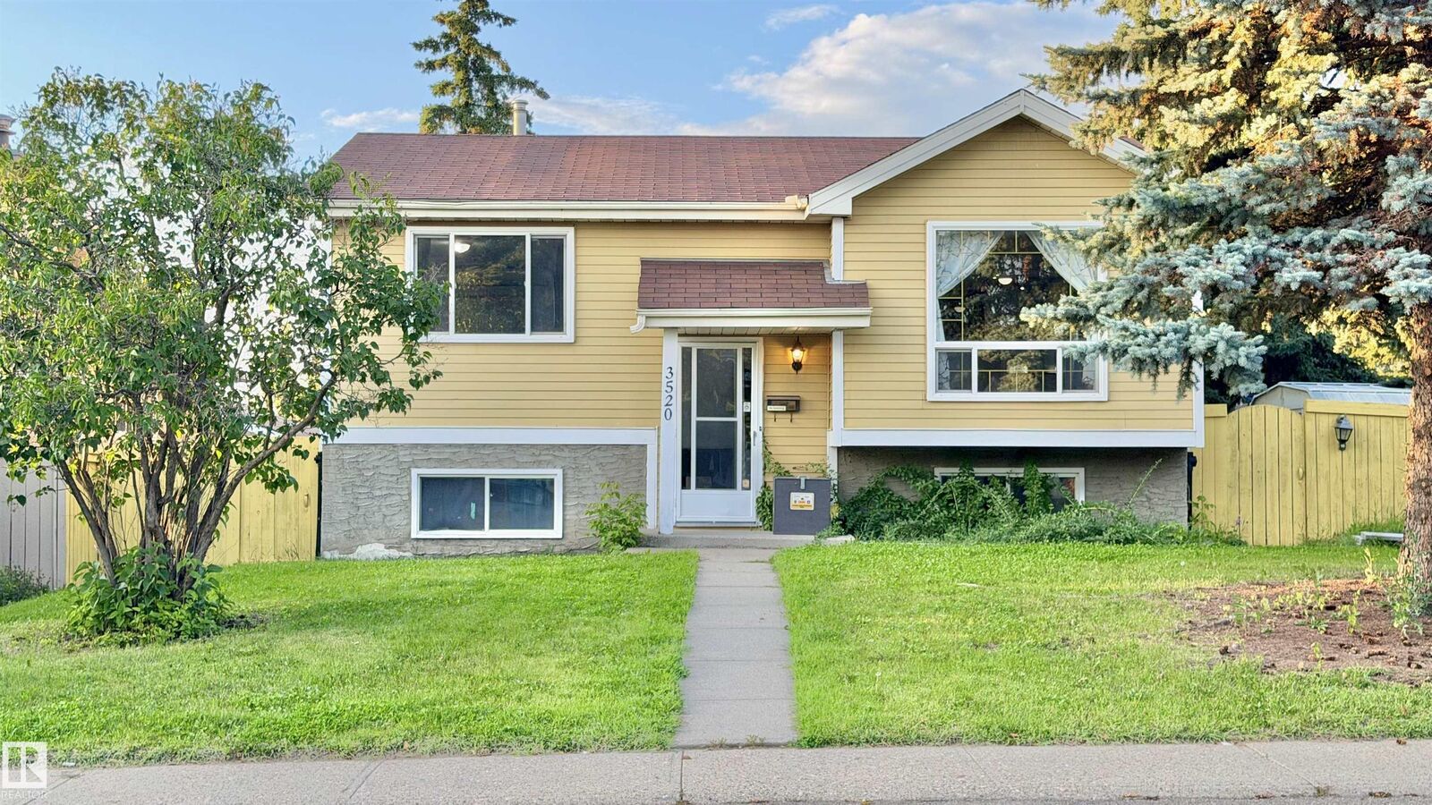 Property Photo:  3520 17B Avenue NW  AB T6L 2P3 