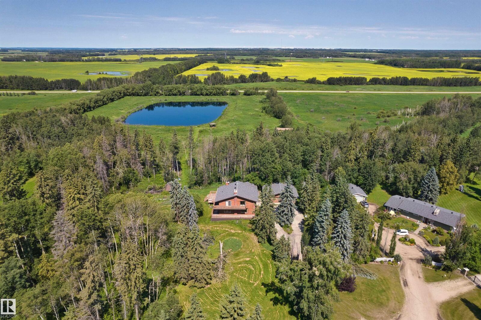Property Photo:  26414 Twp Road 515 A 5  AB T8C 1H5 