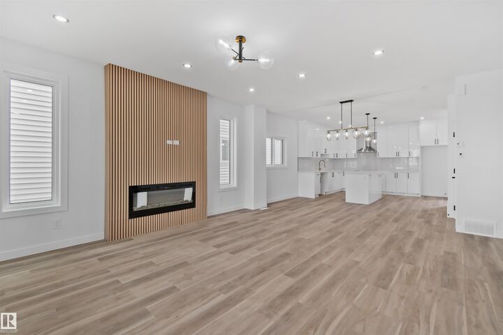 Property Photo:  324 Roberts Wynd  AB T9E 1P9 