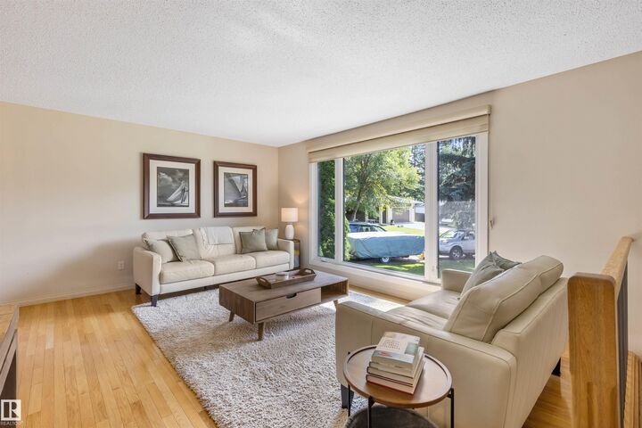 Property Photo:  9 Butterfield Crescent  AB T8N 2W6 