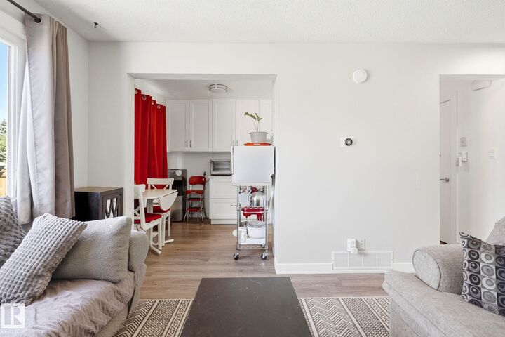 Photo de la propriété:  14235 82 Street NW 1  AB T5E 2V7 