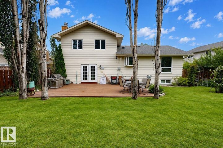 Property Photo: 76 Gariepy Crescent NW AB T6M 1A1
