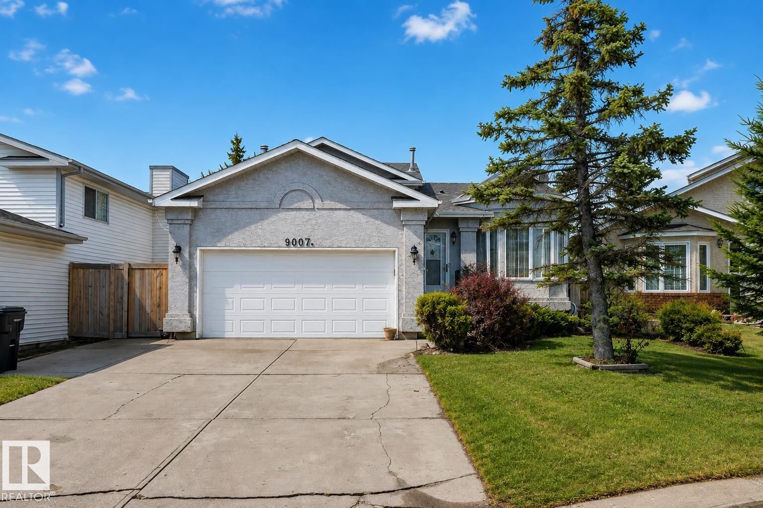 Property Photo: 9007 169 Avenue NW AB T5Z 2X5
