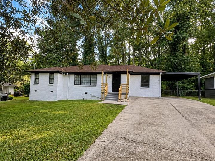 Property Photo:  1821 Sandringham Drive SW  GA 30311 