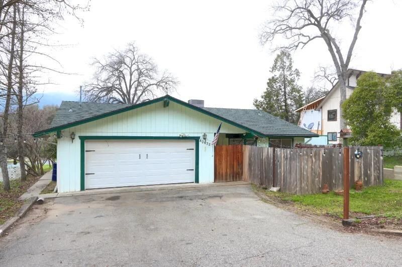 Property Photo:  40632 Goldside Drive  CA 93644 