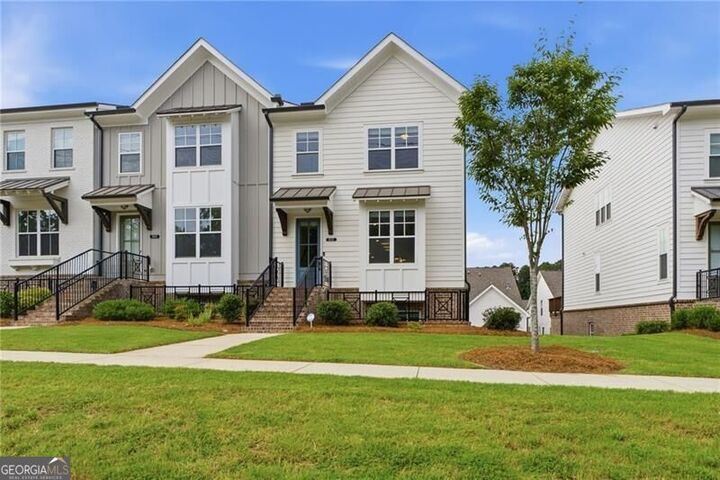 Property Photo: 835 Green Sapling Trail GA 30024