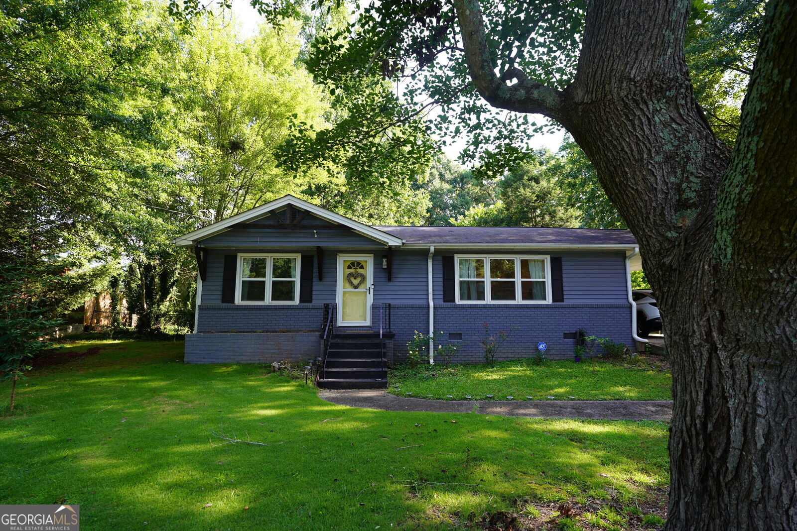 Property Photo: 91 Hurt Road SE GA 30082