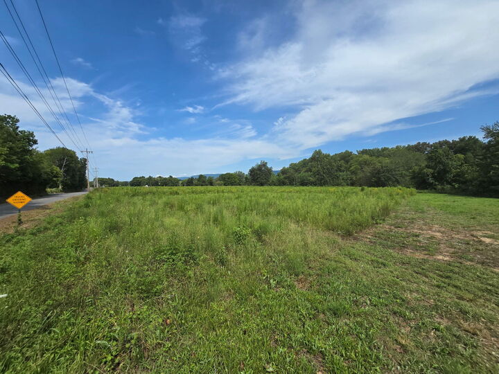 Property Photo: 127 S U TN 37327