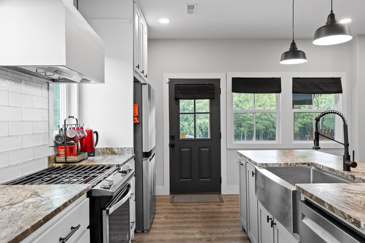 Property Photo:  602 County Road 771  AL 35981 