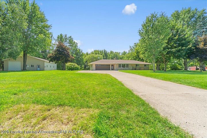 Property Photo:  4874 E Grand River Avenue  MI 48875 