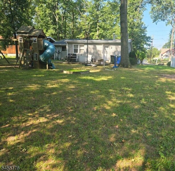 Property Photo:  30 Caswell Ave  NJ 08863 