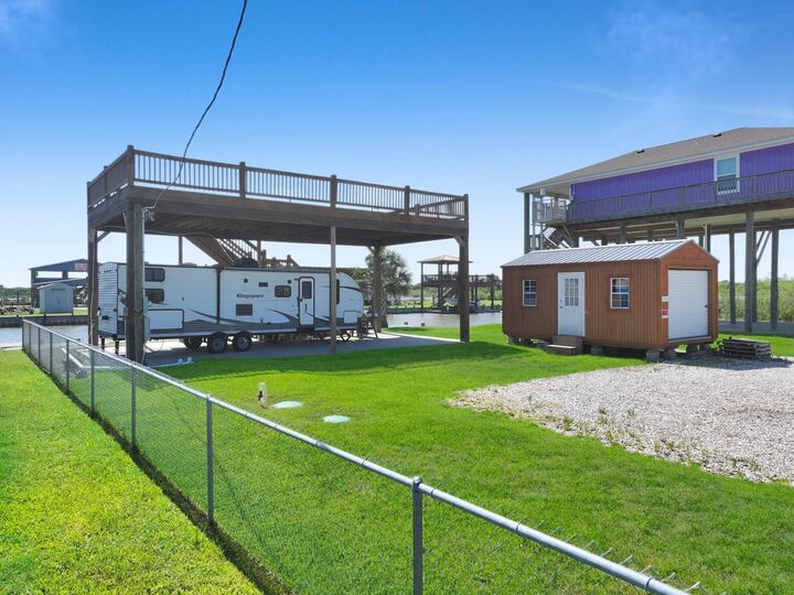 Property Photo:  1515 Mabry Street  TX 77617 