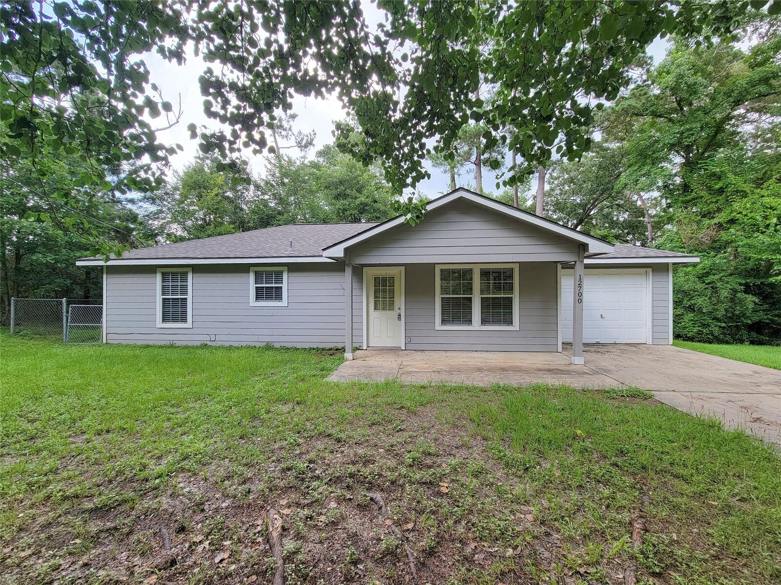 Property Photo: 12700 Royal Green Drive TX 77303