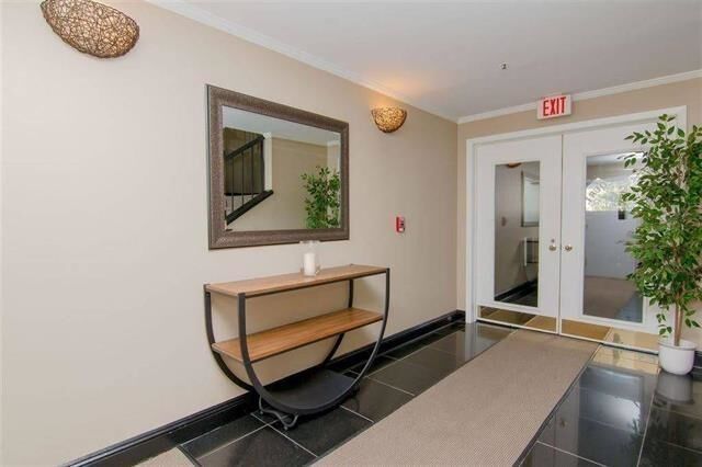 Property Photo: 476 Monmouth St 205 NJ 07302