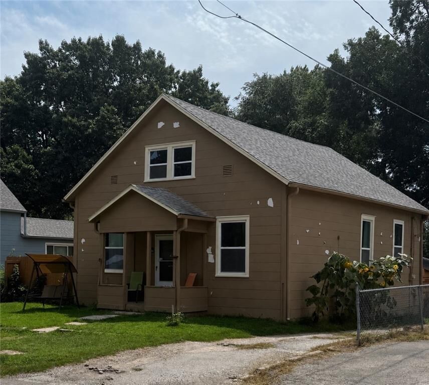 Property Photo: 931 Kickapoo Street KS 66048